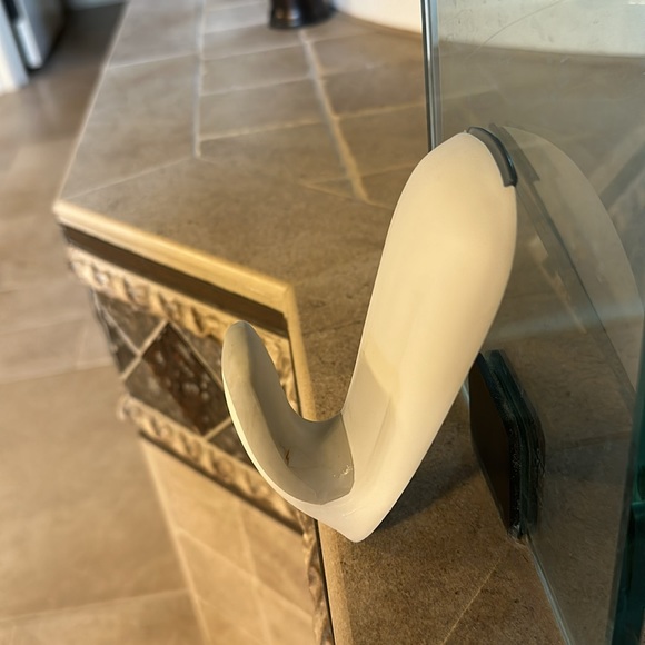 Command large bathroom hook - Picture 2 of 4